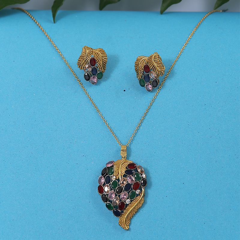 Gold Plated Necklace Set with Leaf Motif and Multicolor Stones